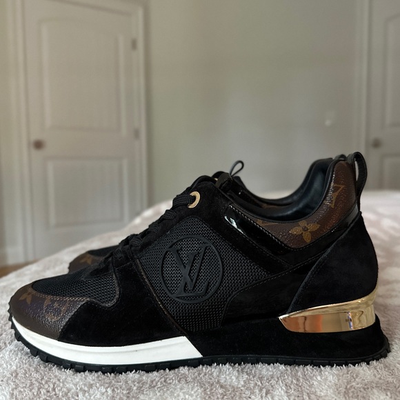 Louis Vuitton Run Away Sneaker - Picture 4 of 10